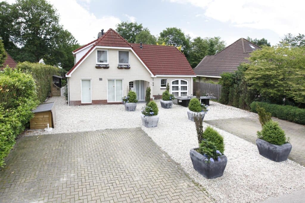 Eikenlaan 24